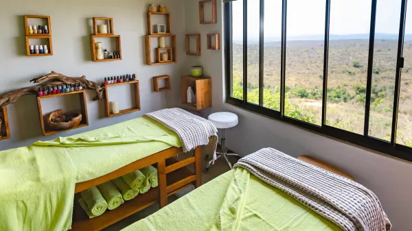 Rhino Ridge Safari Lodge_Spa